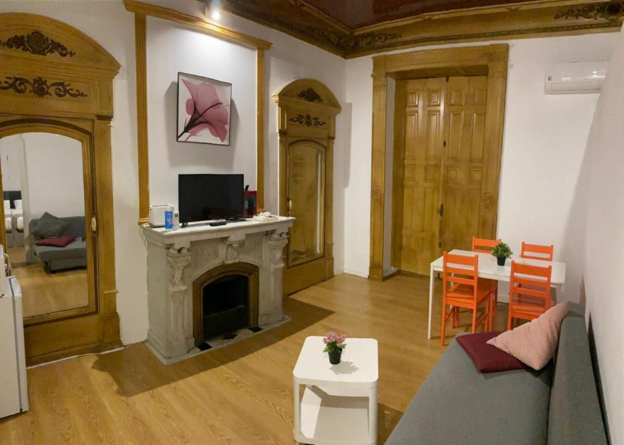 Opera Roost Otel Madrid Dış mekan fotoğraf
