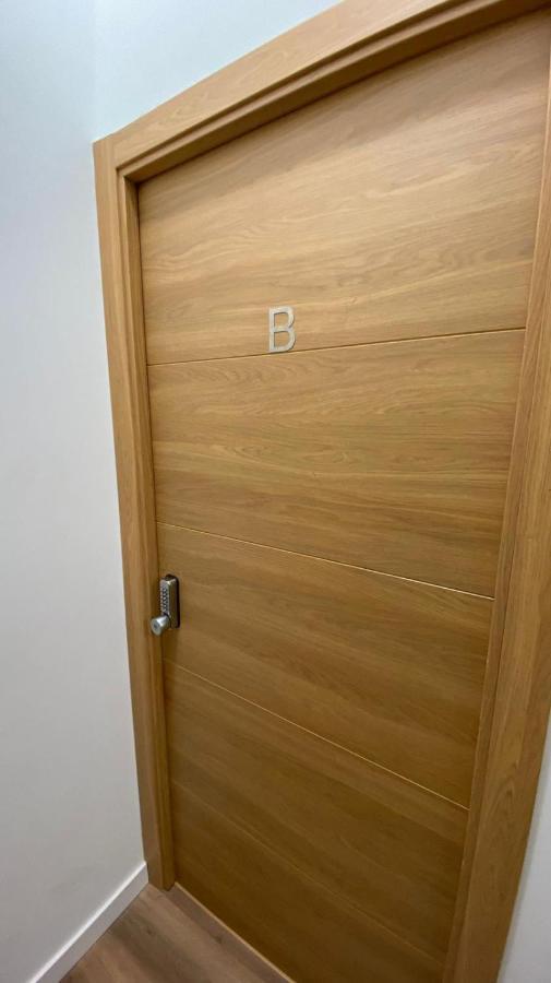 Opera Roost Otel Madrid Dış mekan fotoğraf