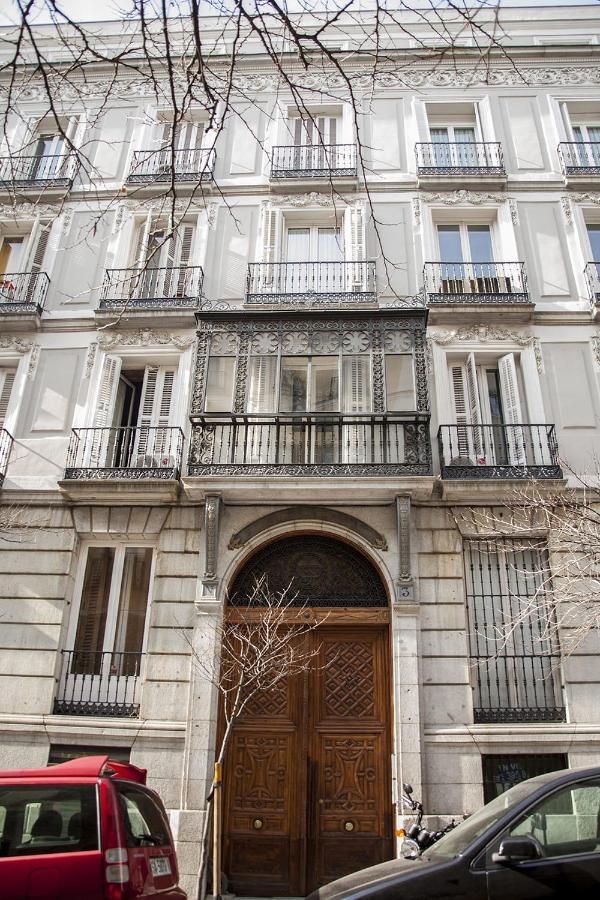 Opera Roost Otel Madrid Dış mekan fotoğraf