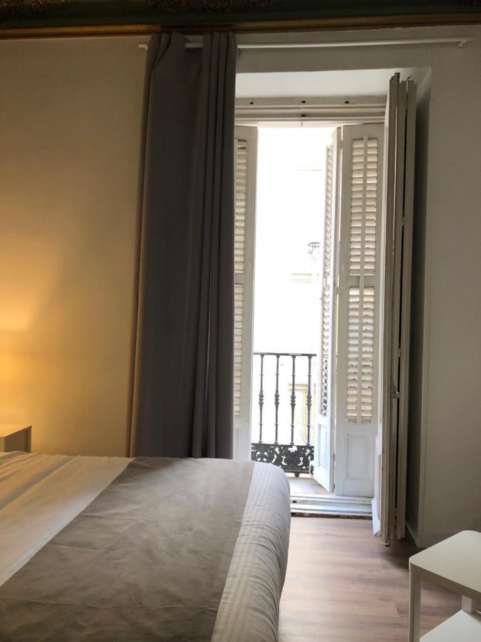 Opera Roost Otel Madrid Dış mekan fotoğraf